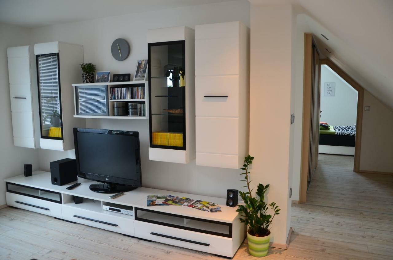 Ana'S Place Τσέλιε Εξωτερικό φωτογραφία